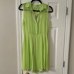 ✨NWT✨American Eagle Outfitters Green Pleated Sleeveless Dress